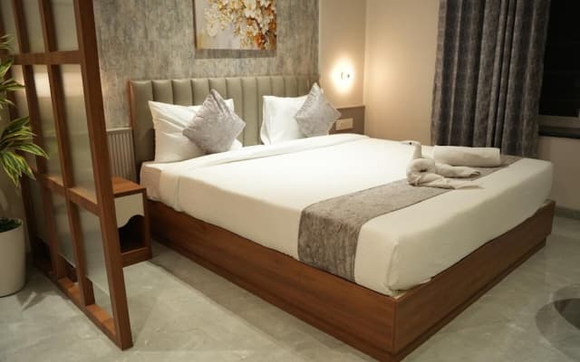 Hotrel Regency Grand