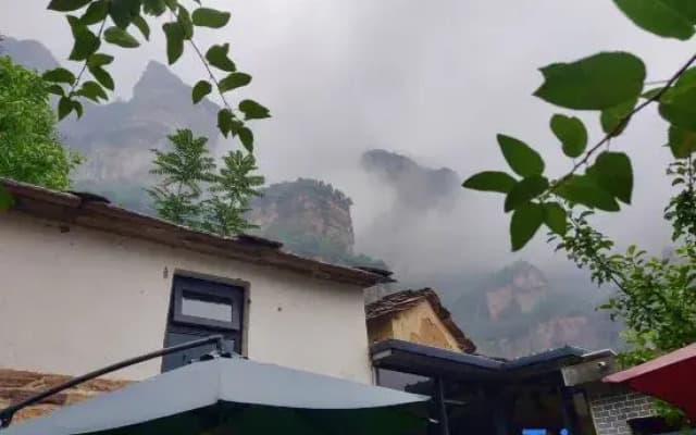 Linzhou Yishanju Farm Stay