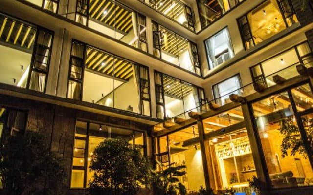 Jing Mo Bi Hu Hotel