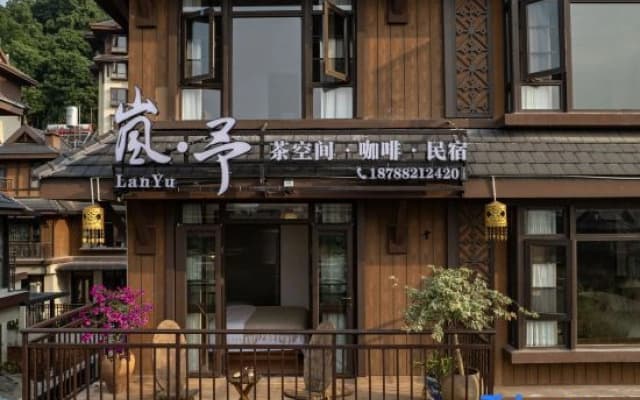 "Lanyu-CloudHaven | Thai-Serene Retreat Villa"