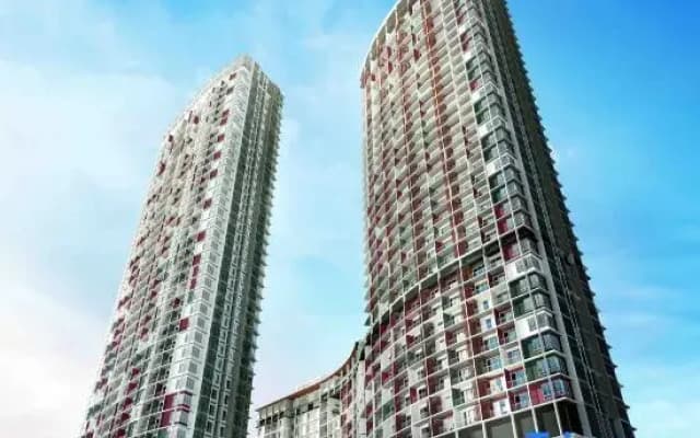 #ICT1, Cozy 2R1B High-Rise in i-City