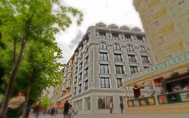 SennaCity Hotel