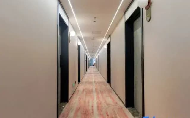 Shangkeyou Hotel (Wuxi Huiju Jiulihe Subway Station)