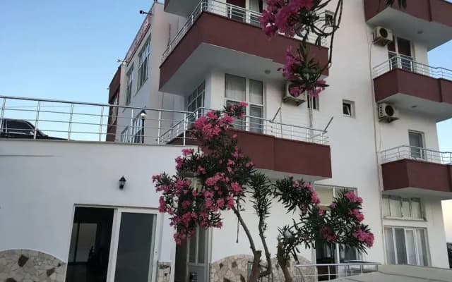 Pinar Motel 2022-33-0198