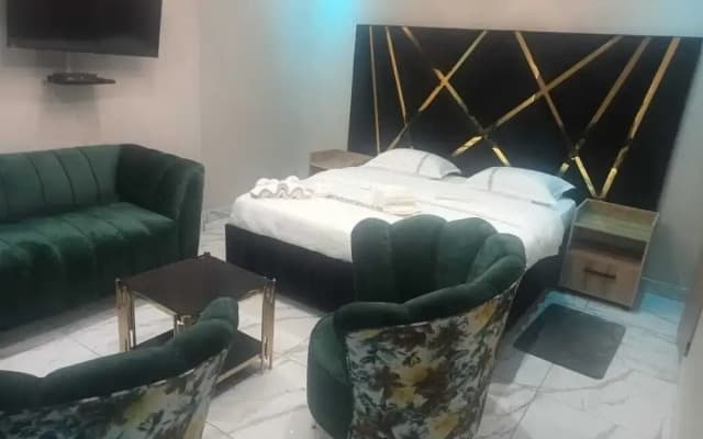Crown Palace Guest House