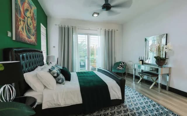 Spacious Luxury 6BR Home in Kemensah, KL
