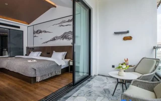 Chinese Dali Canghai designer beautiful villa