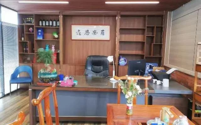 Weiduo Light Luxury Hotel (Huizhou Honghua Lake Branch)
