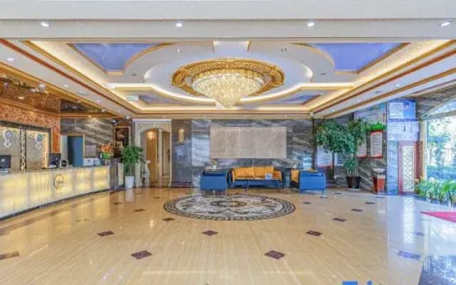 Yunzhishang Yun Chain · Die Lian Hua Impression Hotel (Citizens' Square)