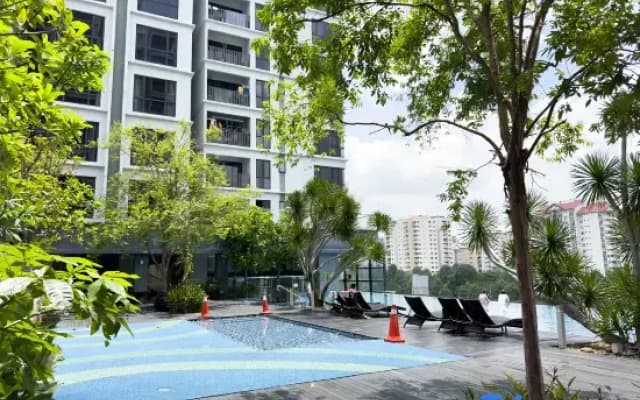 Nova Saujana by Favspace
