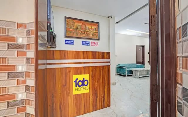 Fabhotel Winsome Inn