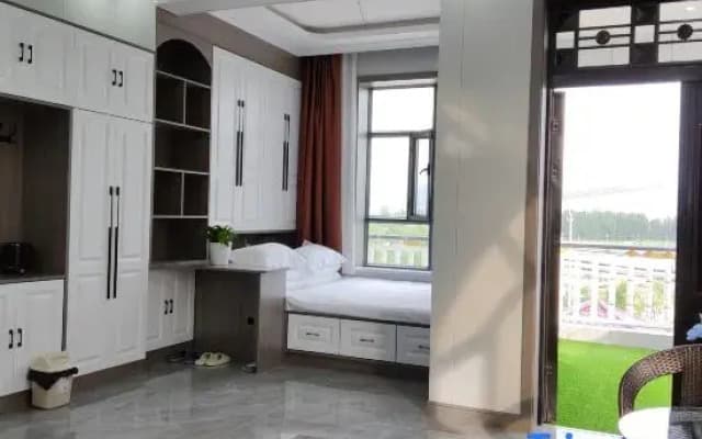 Xiangxieli Courtyard Homestay