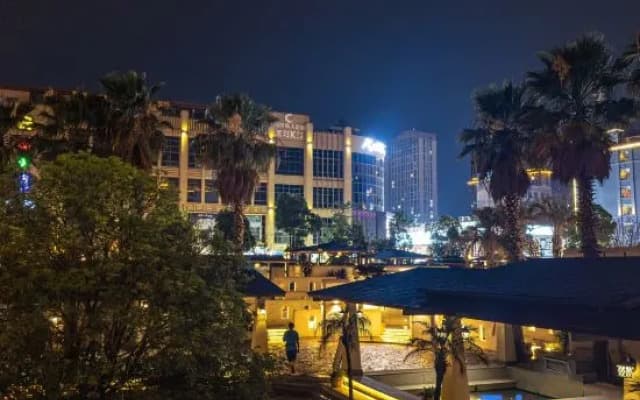 Jiulong Hot Spring Holiday Hotel
