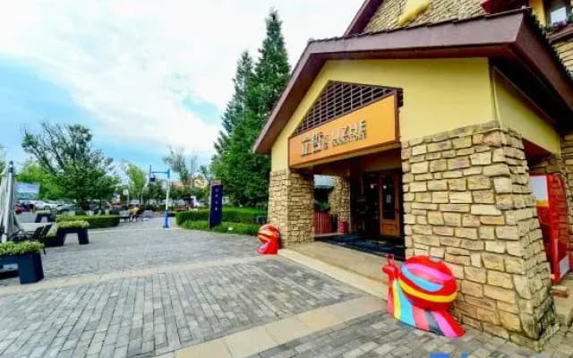 Songming Yujian Resort Hotel