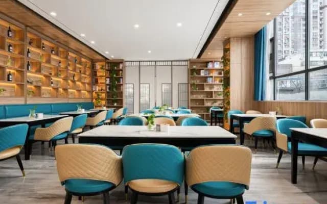 H Hotels