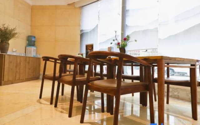 Yisu Yashe Homestay (Xichang Downtown Area)