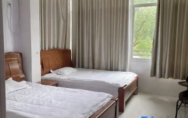 Mengnong Hostel