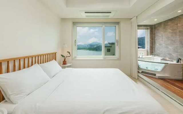 Chuncheon The Haven River Pension