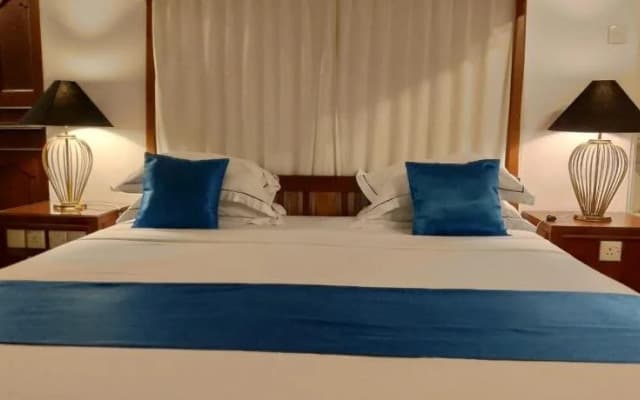 Royal River Resort