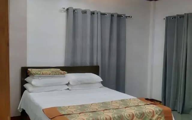 Lalies Inn