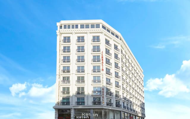 Ilkbal Deluxe Hotel & Spa