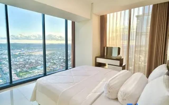 53rd Floor, 2 Br, Netflix, Apt with View by Sky