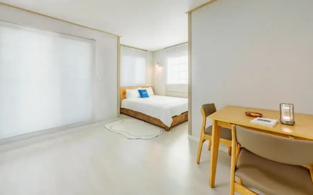 Geoje Peugeot Gomsol Petfriendly Pension