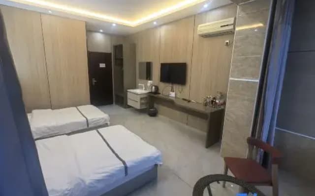Sunite Zuoqi Yuanyang Net guest hotel