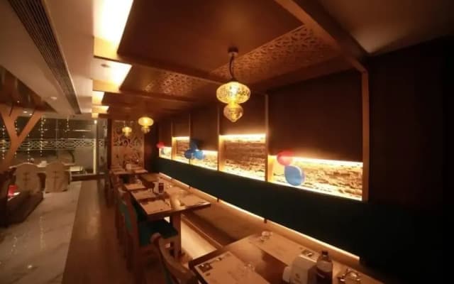 Hotel Layalee Grande Chennai