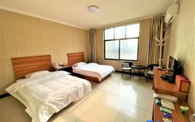 Zhongmu Hongyun Hotel