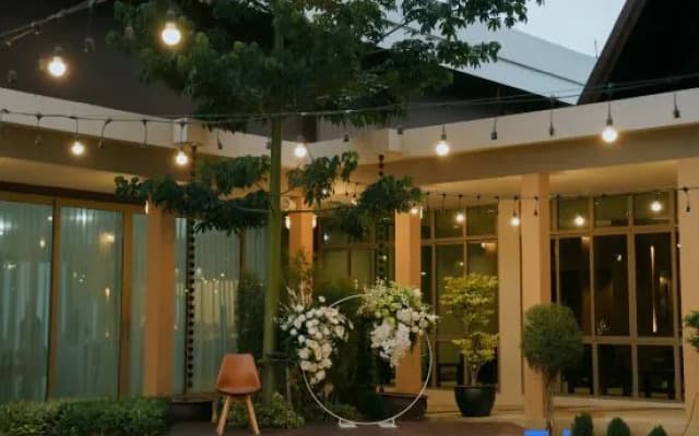 The Cotton Tree Hometel