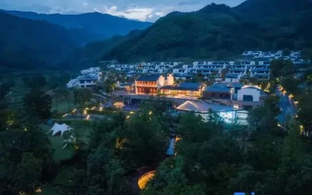 Hongcun Cunshang Yuxia Homestay