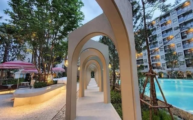 La Casita pool access condo HuaHin