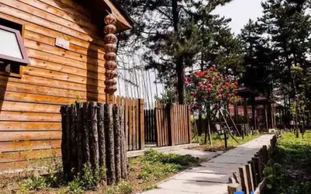Sanhe Yijingyuan Homestay