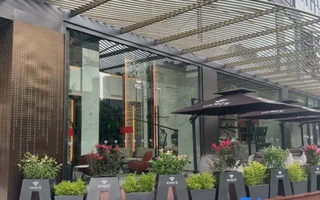 Vance Hotel (East Railway Station Airport Road Branch)