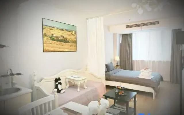 Jiaxing Left and Right Small New Homestay