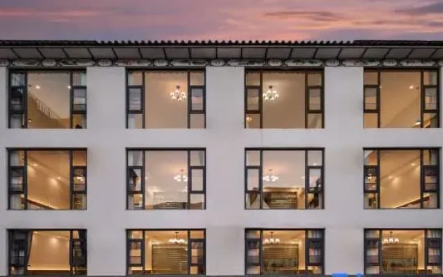 Cangyue Elegant Residence · Light Luxury Homestay (Dali Ancient City Branch)
