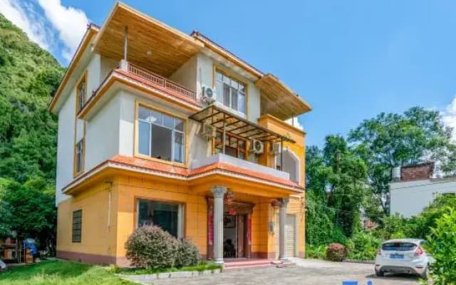 Wenhe Homestay (Yulong River Scenic Area)