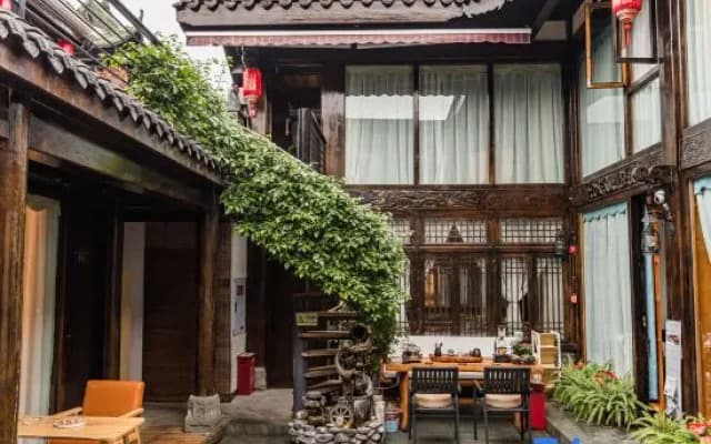Floral Hotel·Qinggongtang Hotel (Langzhong Ancient City Flagship Store)