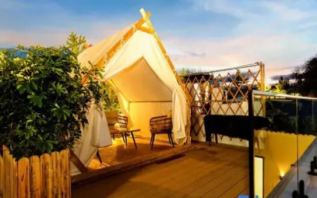 No.19 Yuanshe Garden Homestay, Tekes
