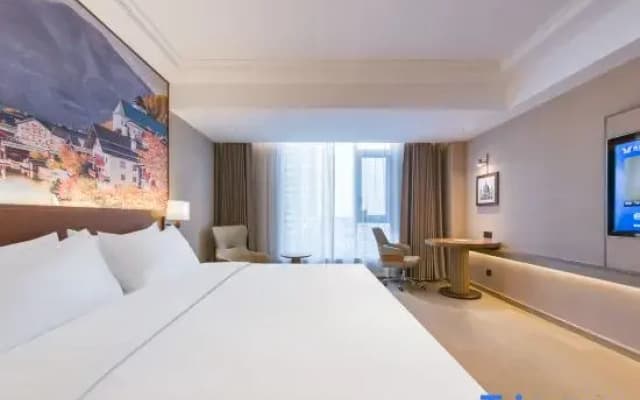 Vienna Hotel (Haian Chengdong Town Branch)