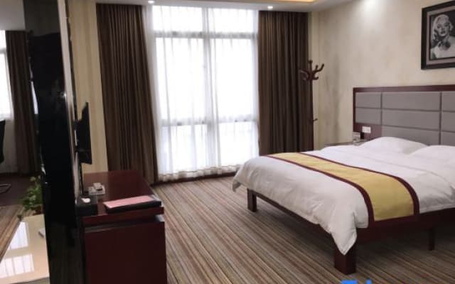 Pengze Huangting Hotel