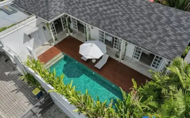 Blanc Mediterranean: 3BR in Central Canggu  - A Luxury Private Villa By Balinest Villas