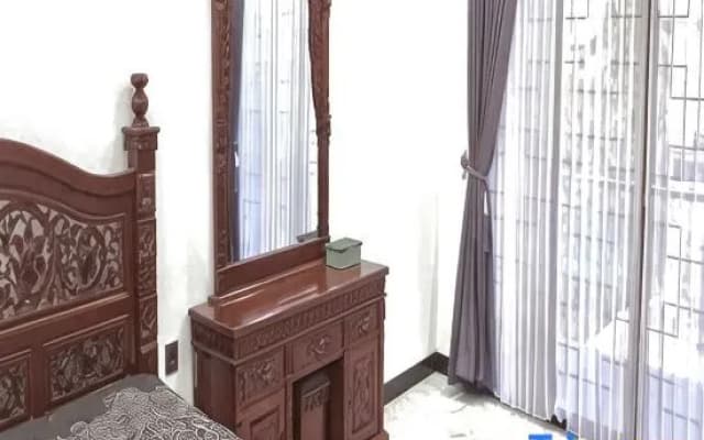 Rumah 5KT Sby Brt dkt Kidzania