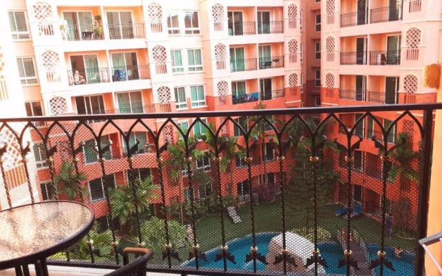 Seven Seas Resort Pattaya & Sofa Bed