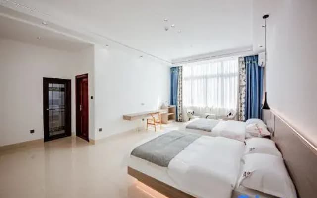 Meizhoudao Zhaoxi Chaoxi Homestay (Lianchiao Shatan Beach)