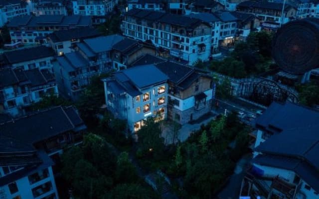 Yunmeng Xiangshe Homestay (Libo Xiaoqikong Scenic Area East Gate Ticket Office)