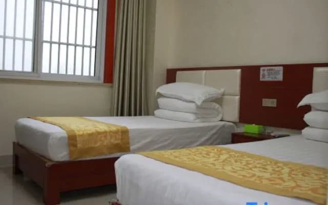 Xinqiao Hotel (Lu'an Meishan South Road Shop)