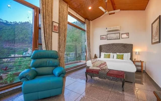 ELIVAAS Dilli House Villa with Pvt pool