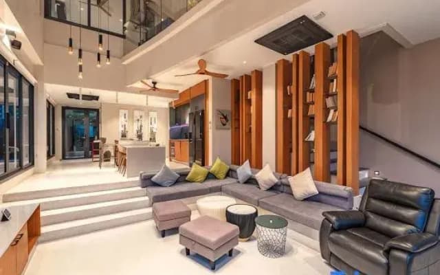 *3BrVilla with Rooftop, Pool and Sea View V160